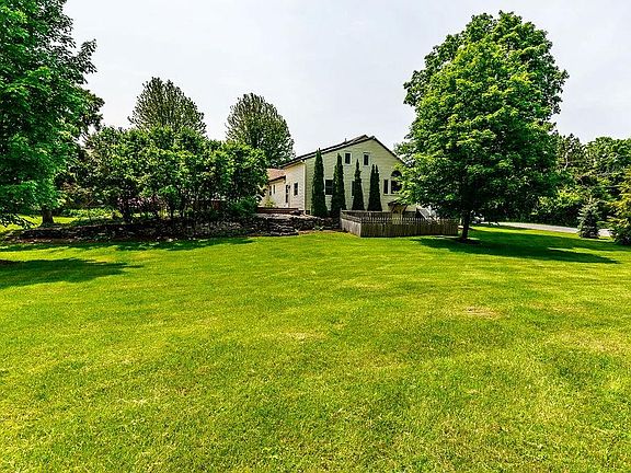 2nd image of 6605 Woodchuck Hill Rd