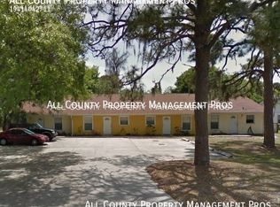 912 Royal Palm Dr, Sarasota, FL 34234