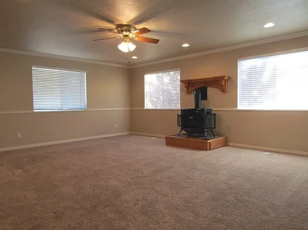 713 S 1680 E — Photo 6