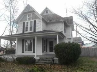 226 S Main St, Topeka, IN 46571