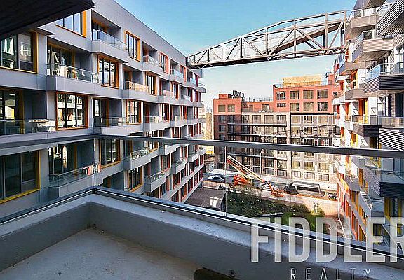 5th image of 10 Montieth St APT 211