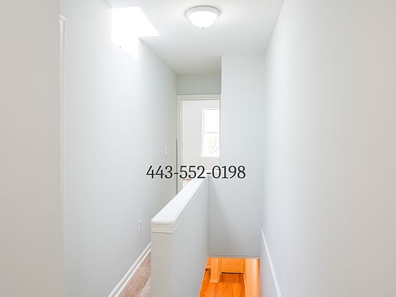 5th image of 3422 E Lombard St