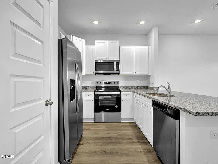 1707 Jakes Dr — Photo 6