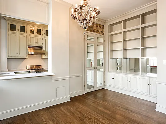 Sold by Sotheby's International Realty | media 14