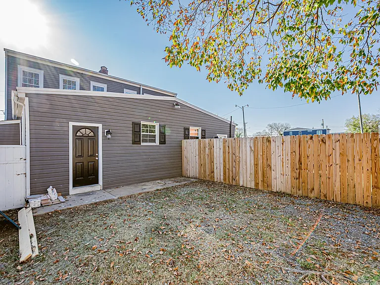 2822 Q St — Photo 49