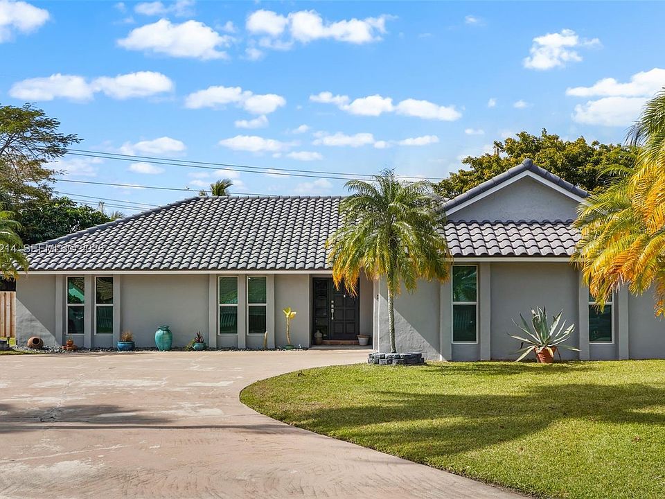 1st image of 6975 Bianchini Cir