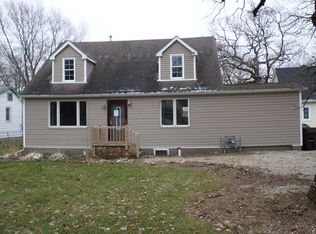 2917 W Lincoln Rd, McHenry, IL 60051