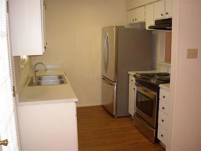 8400 Jamestown Dr #426 — Photo 3