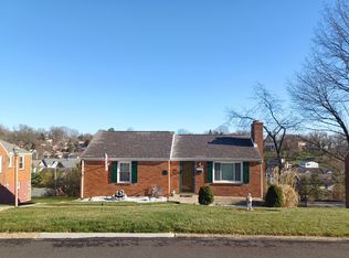 5153 Fieldcrest Dr, Pittsburgh, PA 15236