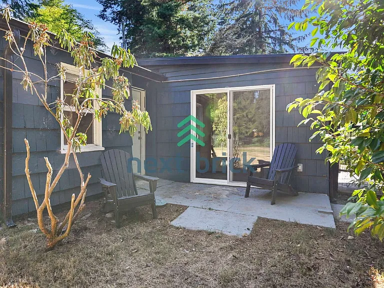528 NE Serpentine Pl — Photo 15