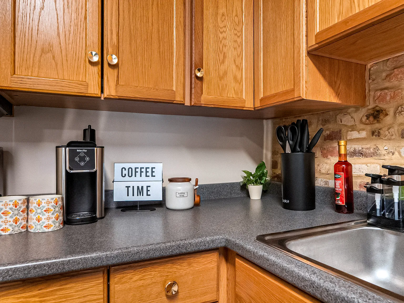 1 bed, 800 sqft, $1,550 — Photo 3