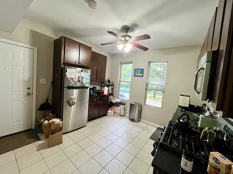 3435 W McLean Ave #1F — Photo 8