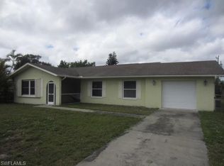 2704 SE 12th Pl, Cape Coral, FL 33904