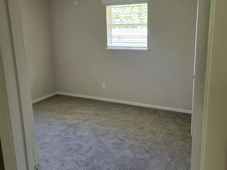 10 Roper Dr #B — Photo 9
