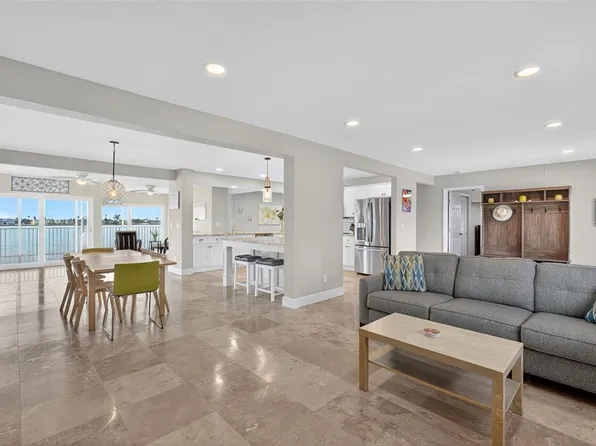 800 Madonna Blvd APT 1, Tierra Verde, FL 33715