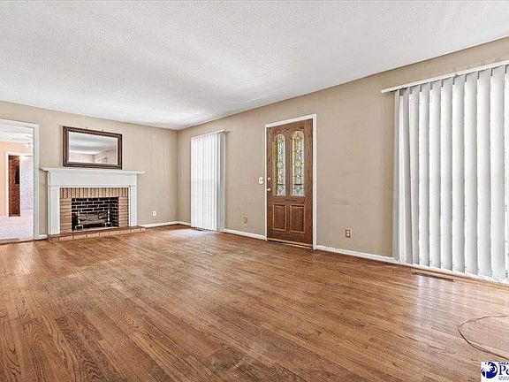 3rd image of 424 Cherokee Dr