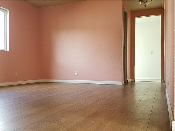 4th image of 11901 55th Ave NE Unit 12