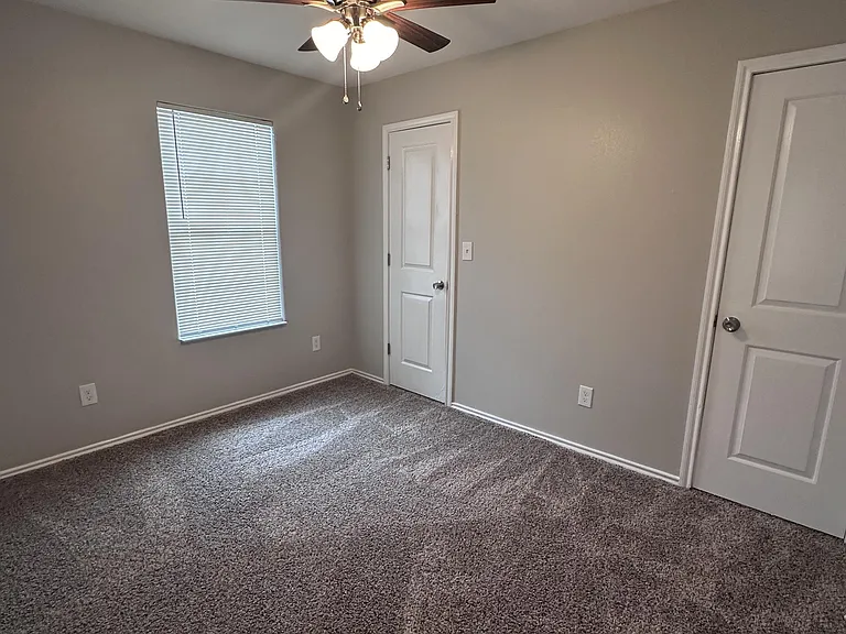 1603 Caldwell St — Photo 11