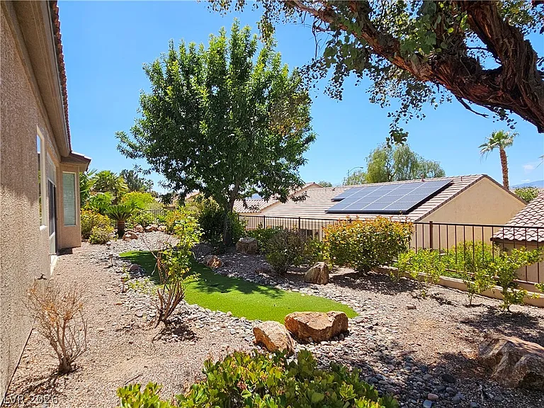2139 Twin Falls Dr — Photo 53