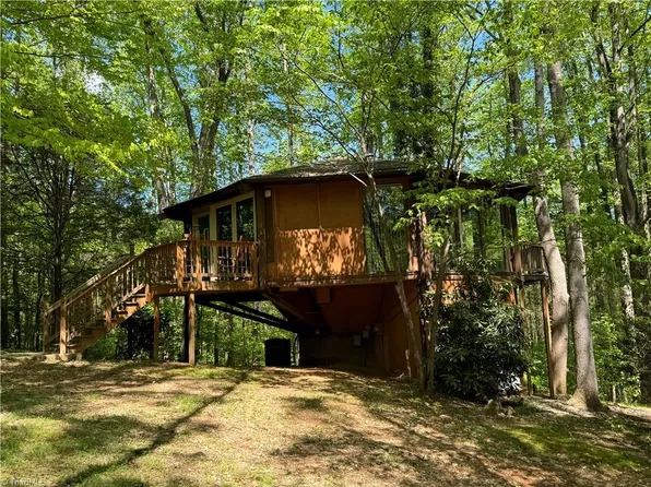 164 Johnson Ridge Rd, Elkin, NC 28621
