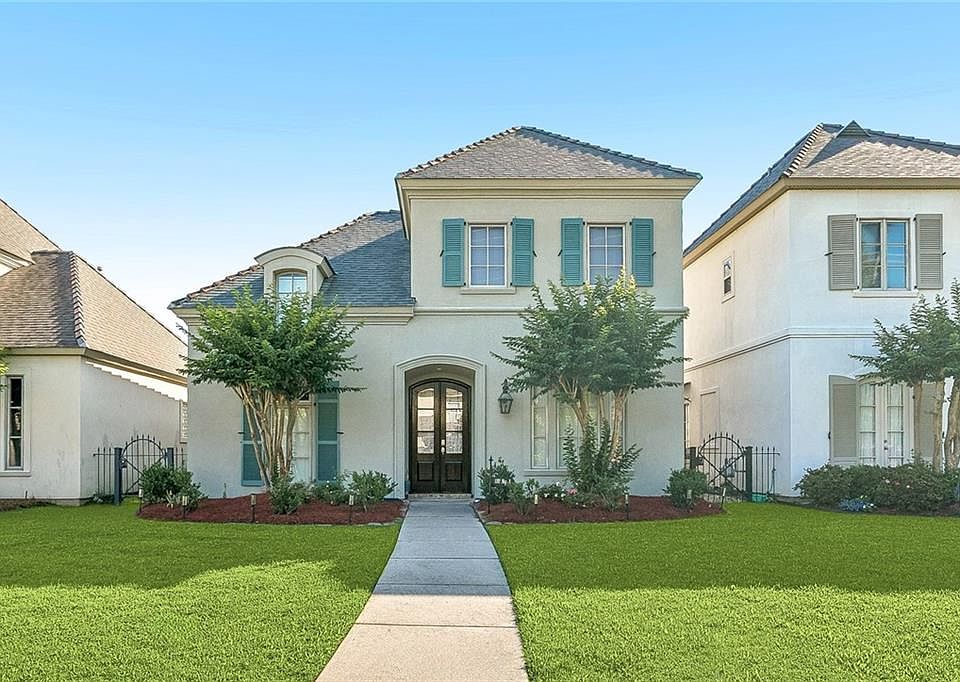 1st image of 1202 Magnolia Aly
