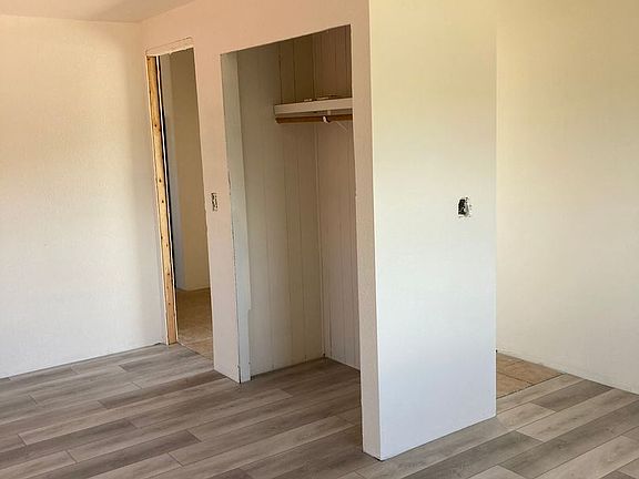 5th image of 365 W Gepford Pkwy