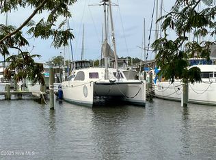 518 S Water St #C26, Oriental, NC 28571
