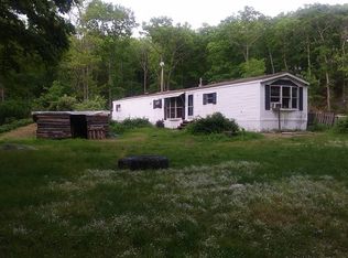 410 Woody Hill Rd, Hopkinton, RI 02822