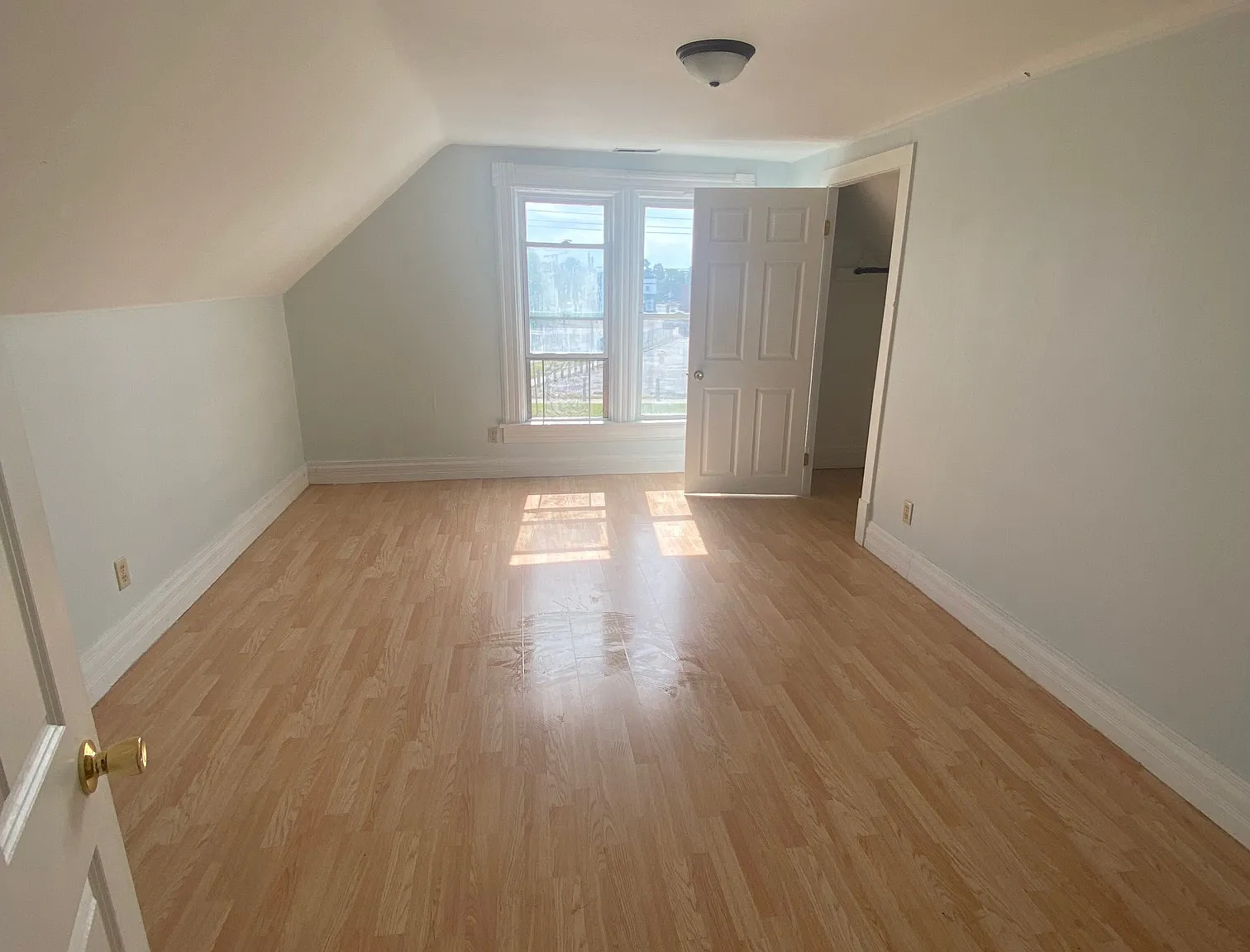 2 bed, 800 sqft, $1,200 — Photo 3