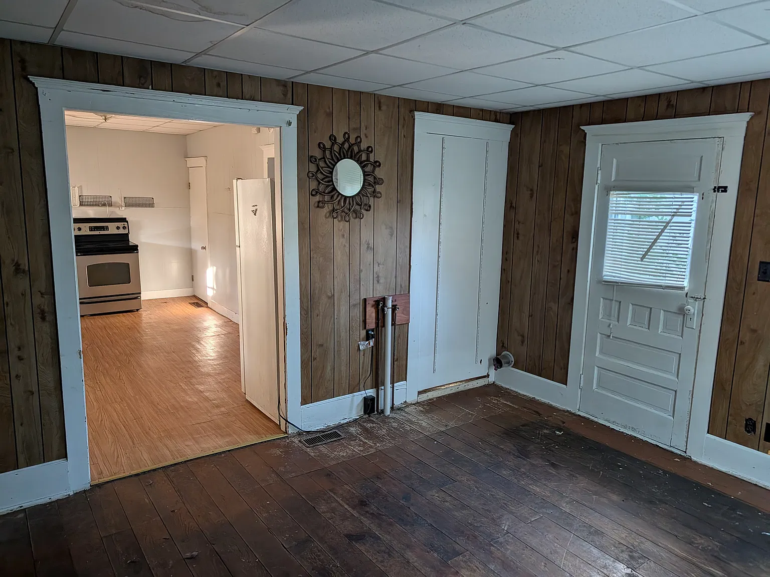 209 E Washington St — Photo 2