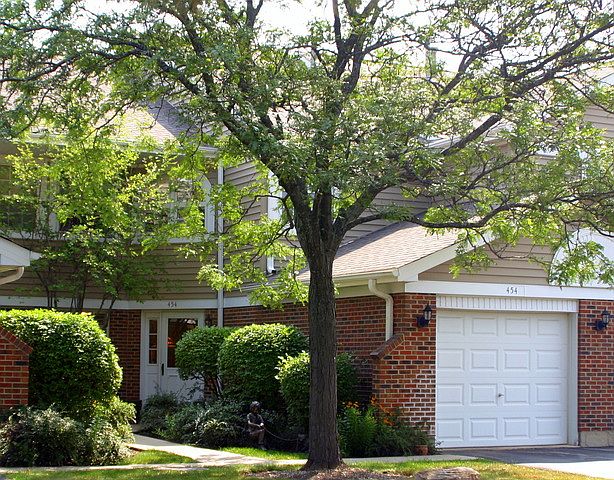 1st image of 454 W Happfield Dr