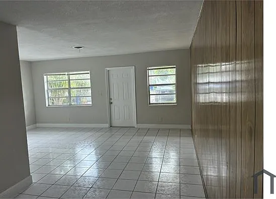 1329 NW 8th Ave — Photo 30