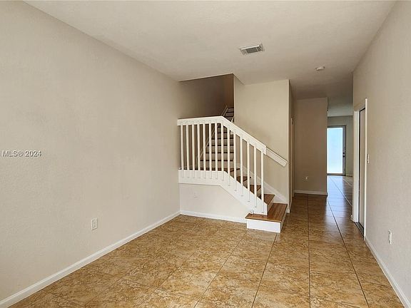 4th image of 20901 NW 14th Pl APT 447