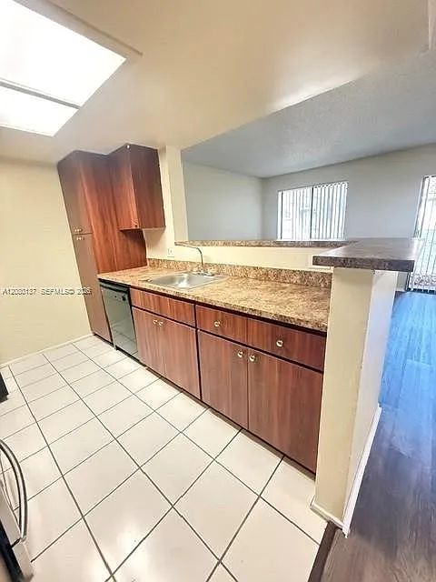 Crescent Cove Condo — Photo 3