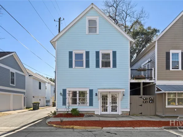 113 W 35th Street, Savannah, GA 31401