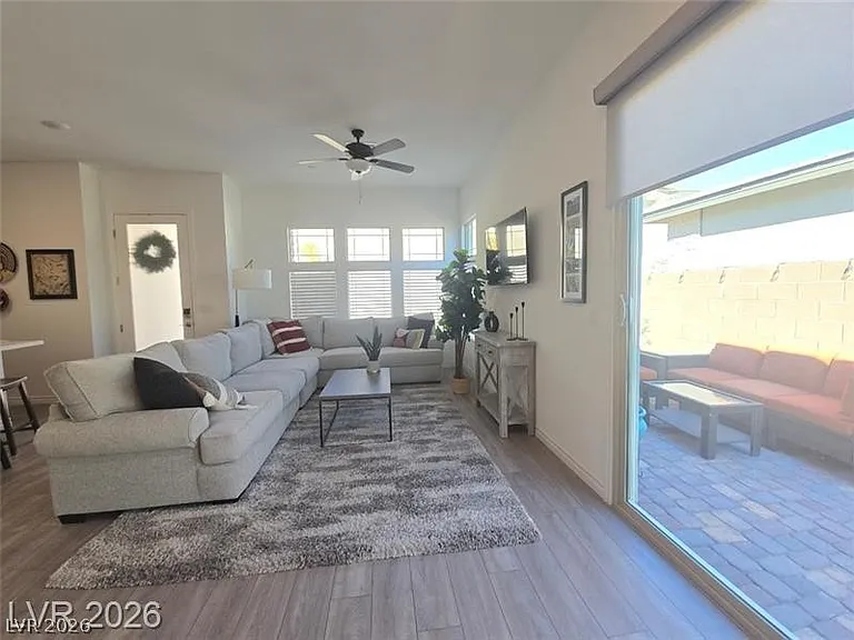 905 Belleforte Ln — Photo 6