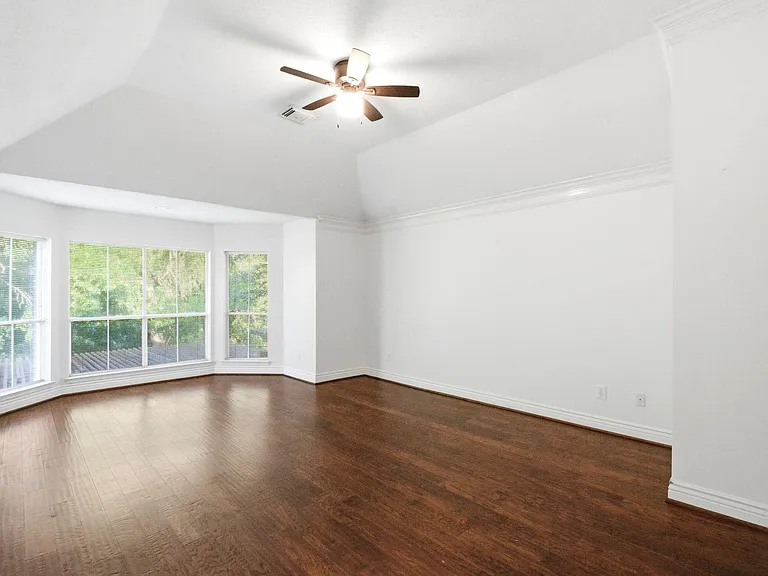 4307 Lakeshore Forest Dr — Photo 20