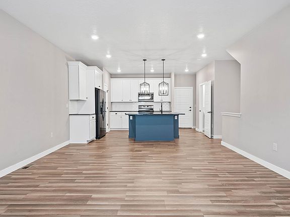 3rd image of 4276 W Bromwell Ct