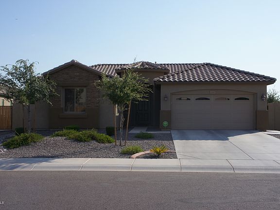 2nd image of 2405 E Sequoia Dr