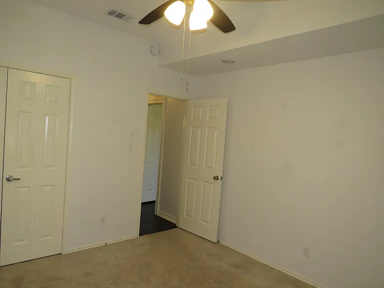 2308 Crestmeadow St — Photo 33