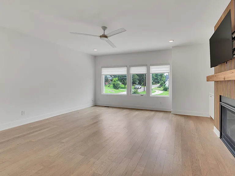 904B Cahal Ave — Photo 23