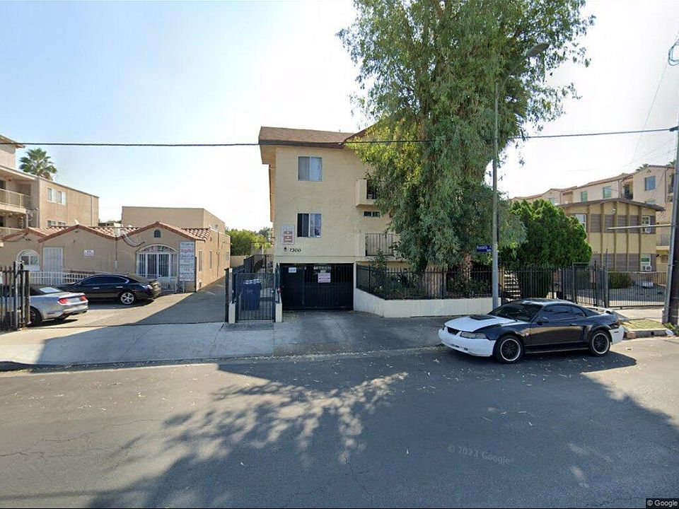 1st image of 7300 Canby Ave #105