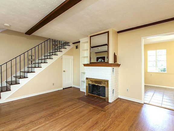 Living room back unit