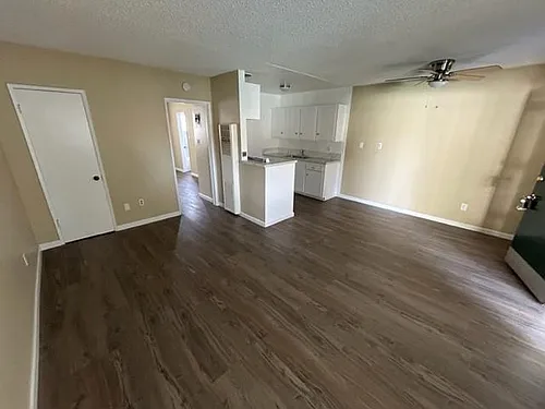2128 E Westport Dr #13 Photo 1