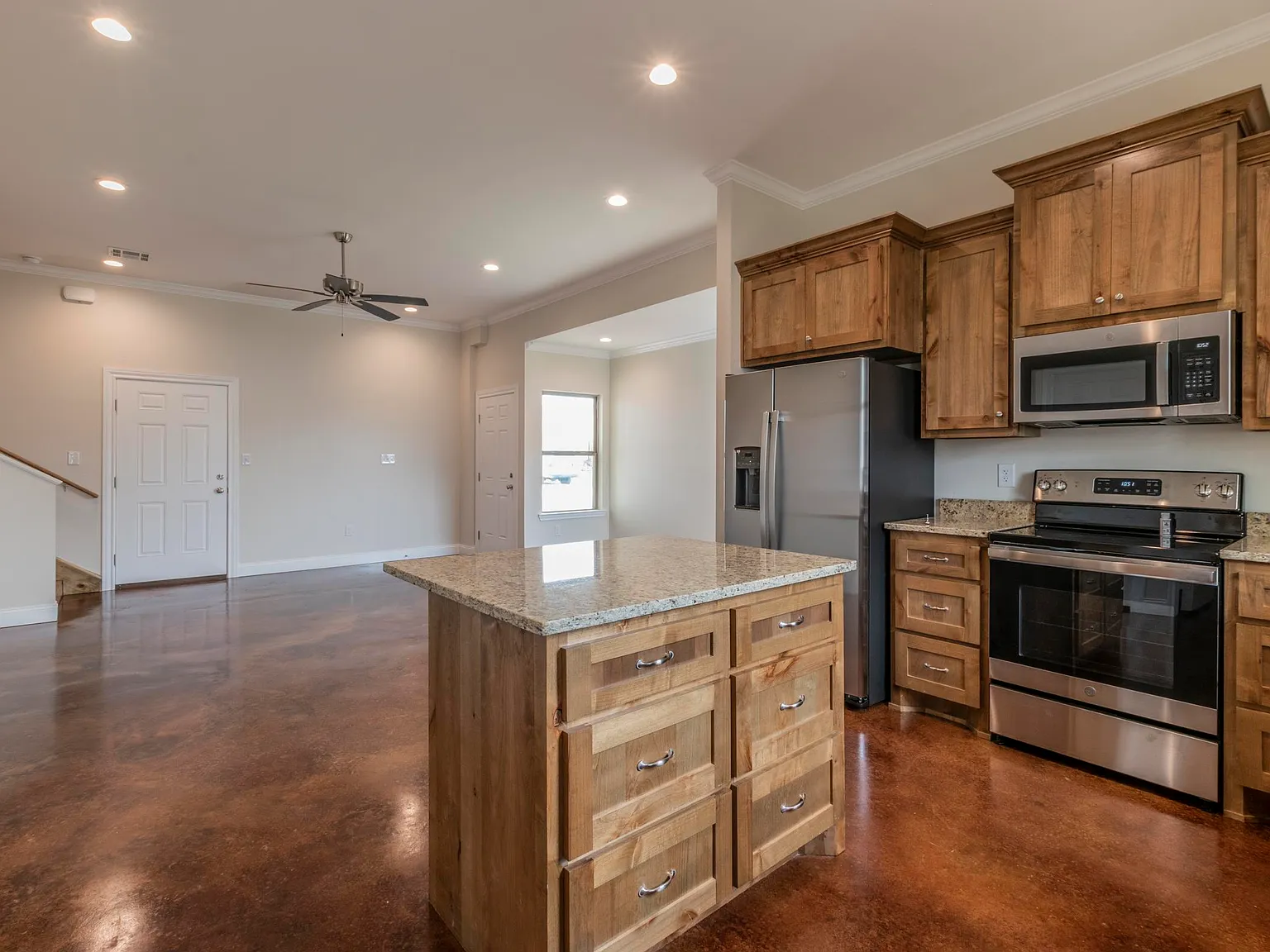 126 Patriot Circle — Photo 1