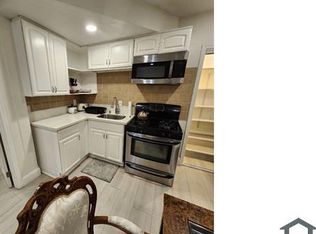 8244 Shoup Ave, Canoga Park, CA 91304