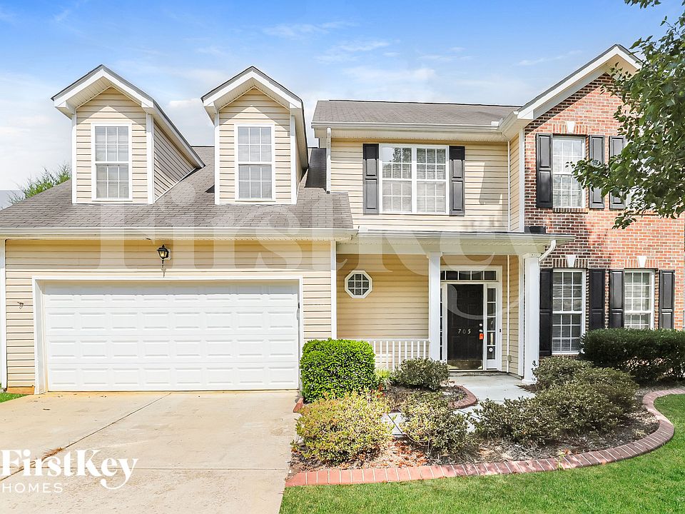 1st image of 705 Hawthorn Ridge Dr