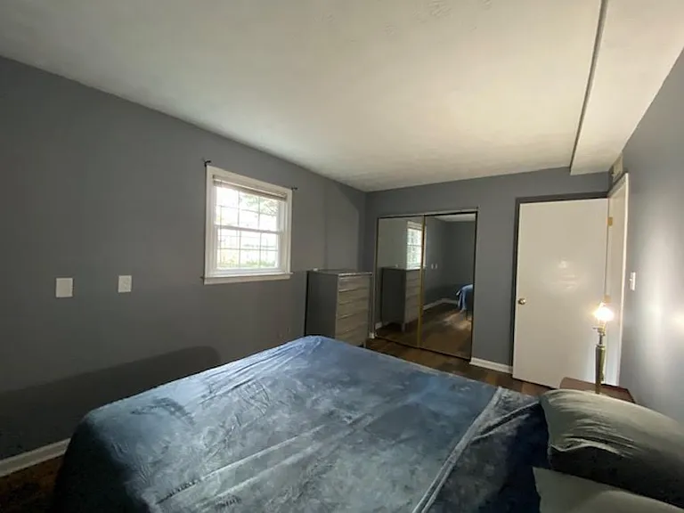 220 Pearson St — Photo 18