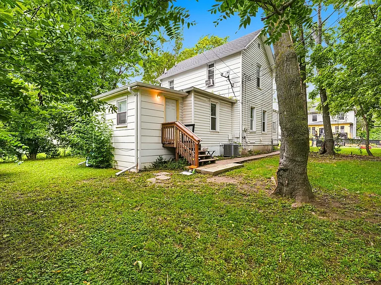 1433 Dean Ave #V1 — Photo 12
