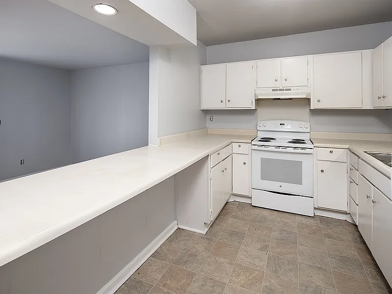 High Meadows Apartments — Photo 66